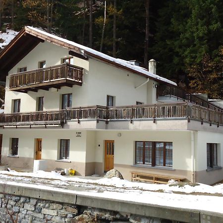 Apartmán Haus Pickelschmiede Saas-Grund Exteriér fotografie